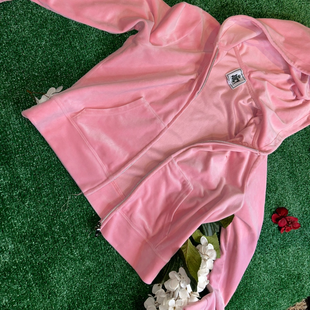 Pink Juicy Couture Velour Sweatsuit Set
